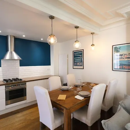 Apartment Parisien Au Coeur Du 9e *