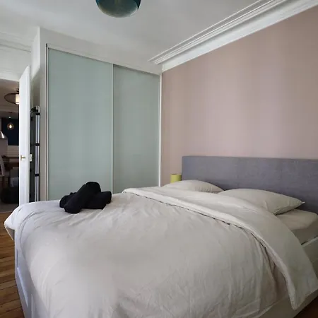 Parisien Au Coeur Du 9e Apartment
